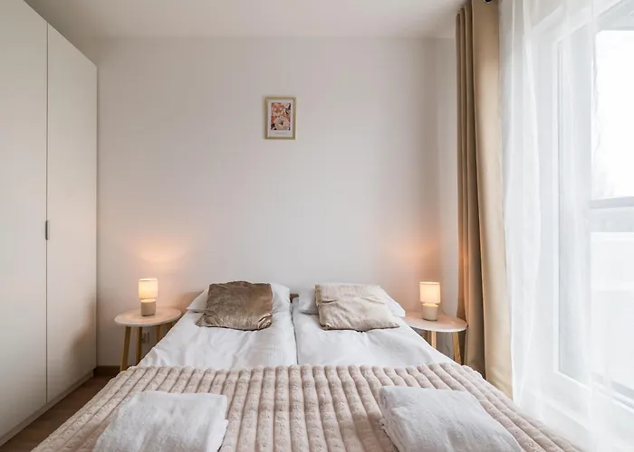 Airport Modern By Bookinghost Lejlighed *