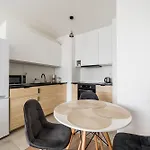 Apartament Airport Modern By Bookinghost Poznań