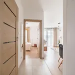 Apartament Airport Modern By Bookinghost Poznań
