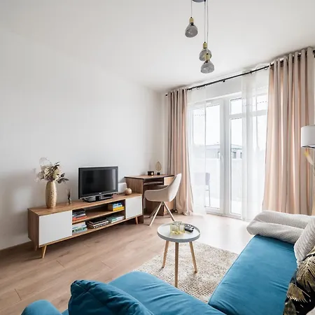 Airport Modern By Bookinghost Apartmán