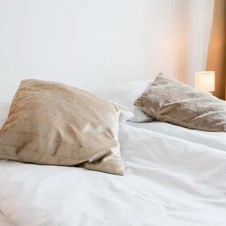 Airport Modern By Bookinghost * Poznaň