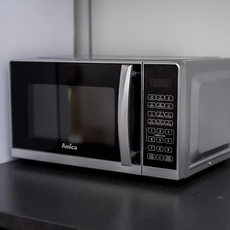 Airport Modern By Bookinghost *