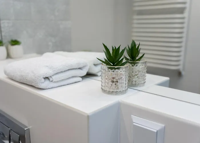 Airport Modern By Bookinghost 아파트