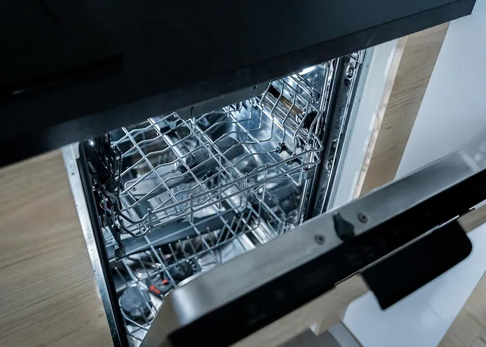 Airport Modern By Bookinghost 아파트 포즈난