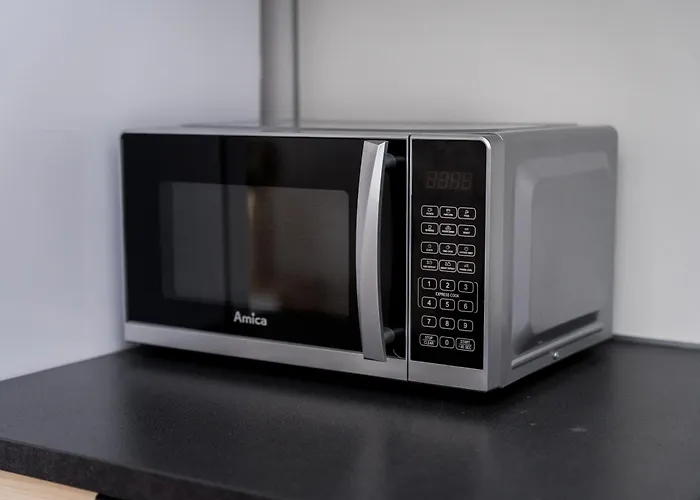 Airport Modern By Bookinghost *