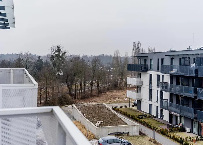 Airport Modern By Bookinghost